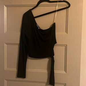 One shoulder with tie on the bottom top!